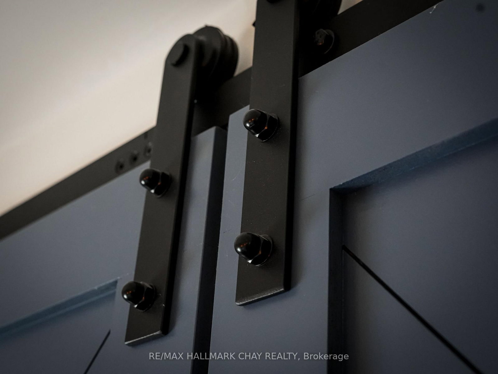 Detached House for sale at 70 Church Street, New Tecumseth, Ontario, L9R 1S7 - Alliston - MLS: N12982072