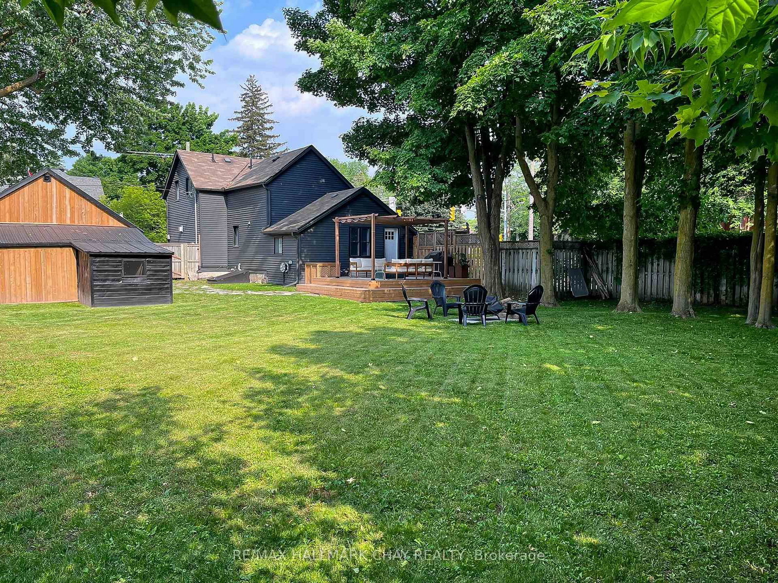 Detached House for sale at 70 Church Street, New Tecumseth, Ontario, L9R 1S7 - Alliston - MLS: N12982072