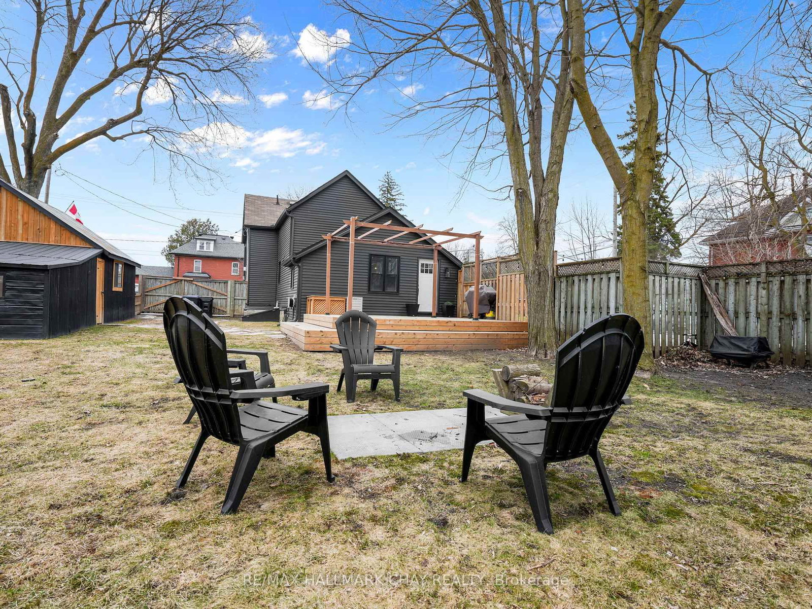 Detached House for sale at 70 Church Street, New Tecumseth, Ontario, L9R 1S7 - Alliston - MLS: N12982072