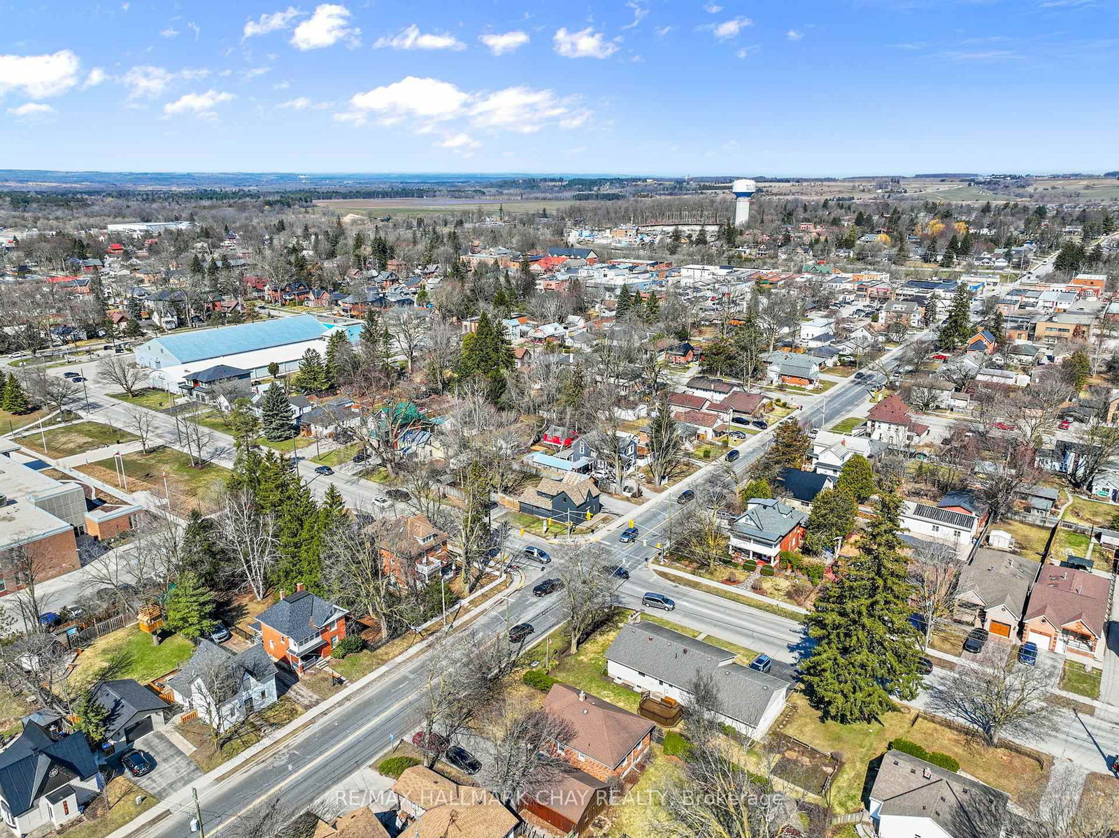 Detached House for sale at 70 Church Street, New Tecumseth, Ontario, L9R 1S7 - Alliston - MLS: N12982072