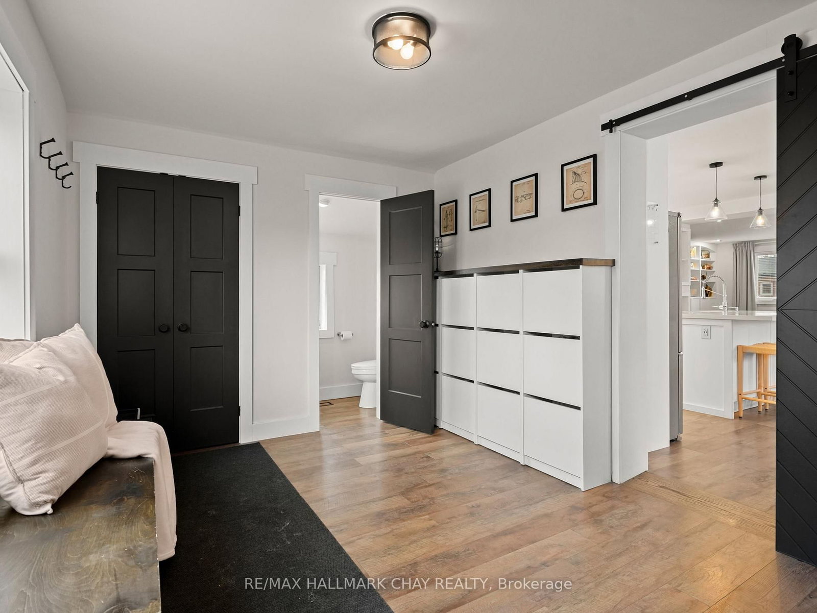 Detached House for sale at 70 Church Street, New Tecumseth, Ontario, L9R 1S7 - Alliston - MLS: N12982072