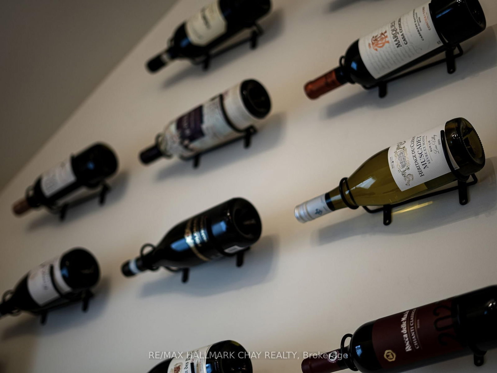 Detached House for sale at 70 Church Street, New Tecumseth, Ontario, L9R 1S7 - Alliston - MLS: N12982072