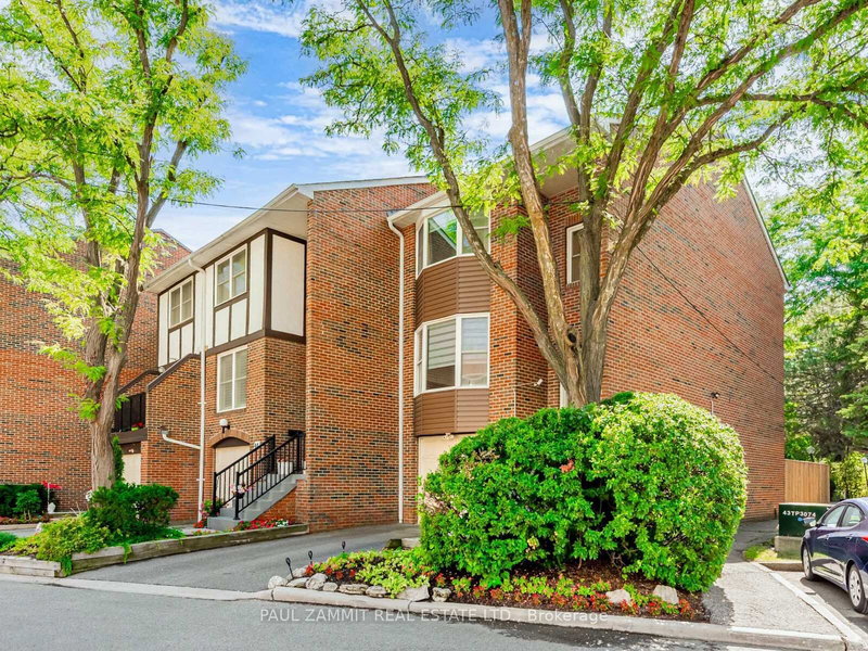 42 Windsor Court Rd, Markham, L3T 4Y5 | Image 2