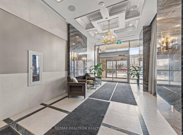 1301 - 20 Gatineau Drive N