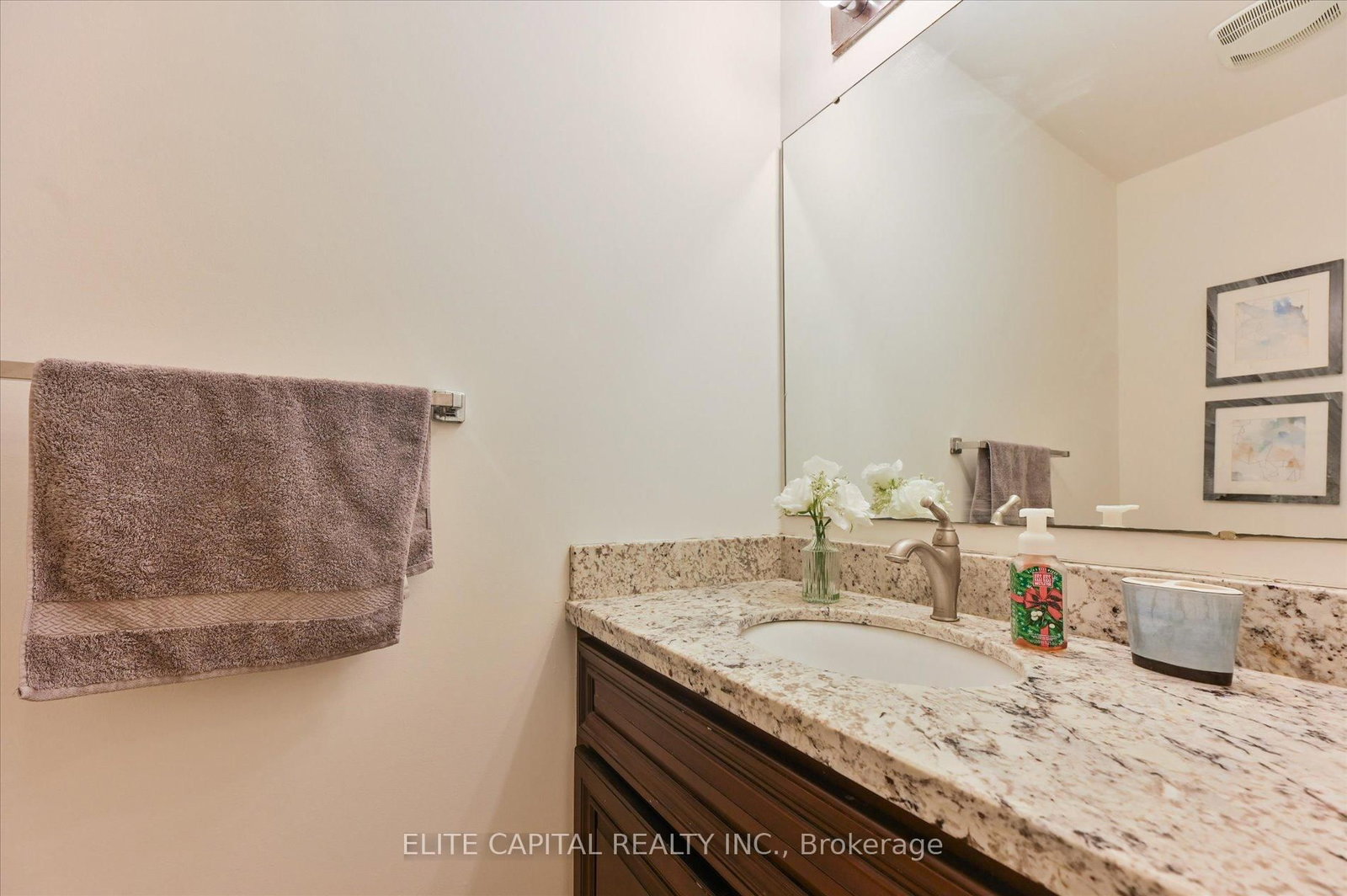 Detached House for sale at 54 Bauer Crescent, Markham, Ontario, L3R 4H4 - Unionville - MLS: N12982142