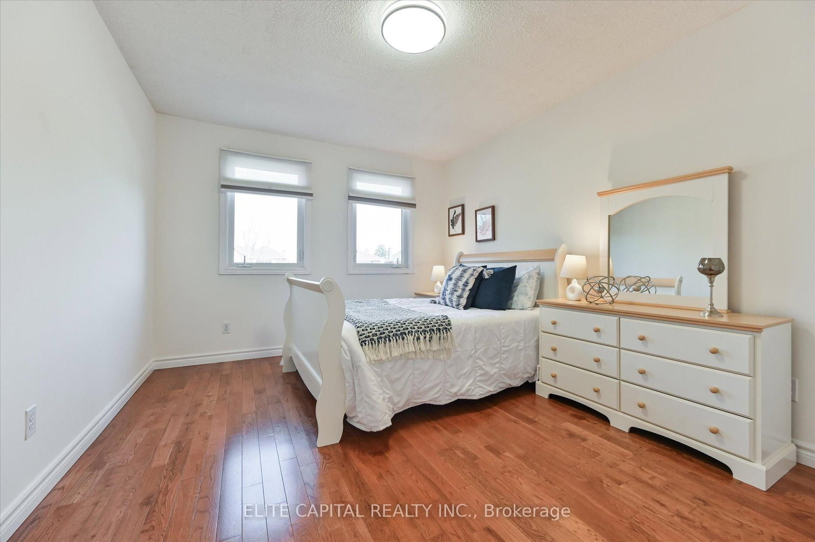 Detached House for sale at 54 Bauer Crescent, Markham, Ontario, L3R 4H4 - Unionville - MLS: N12982142