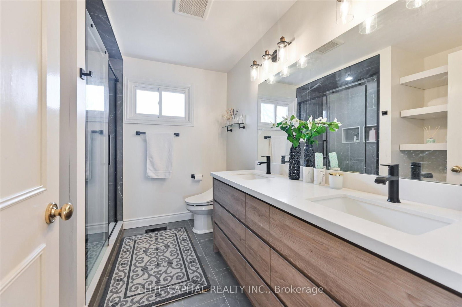 Detached House for sale at 54 Bauer Crescent, Markham, Ontario, L3R 4H4 - Unionville - MLS: N12982142