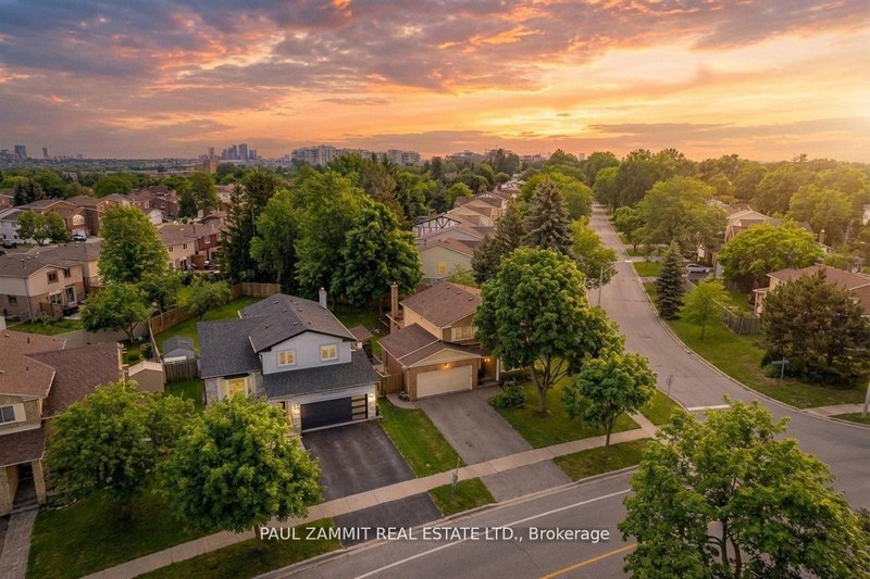 153 Willowbrook Rd, Markham, L3T 5P4 | Image 2