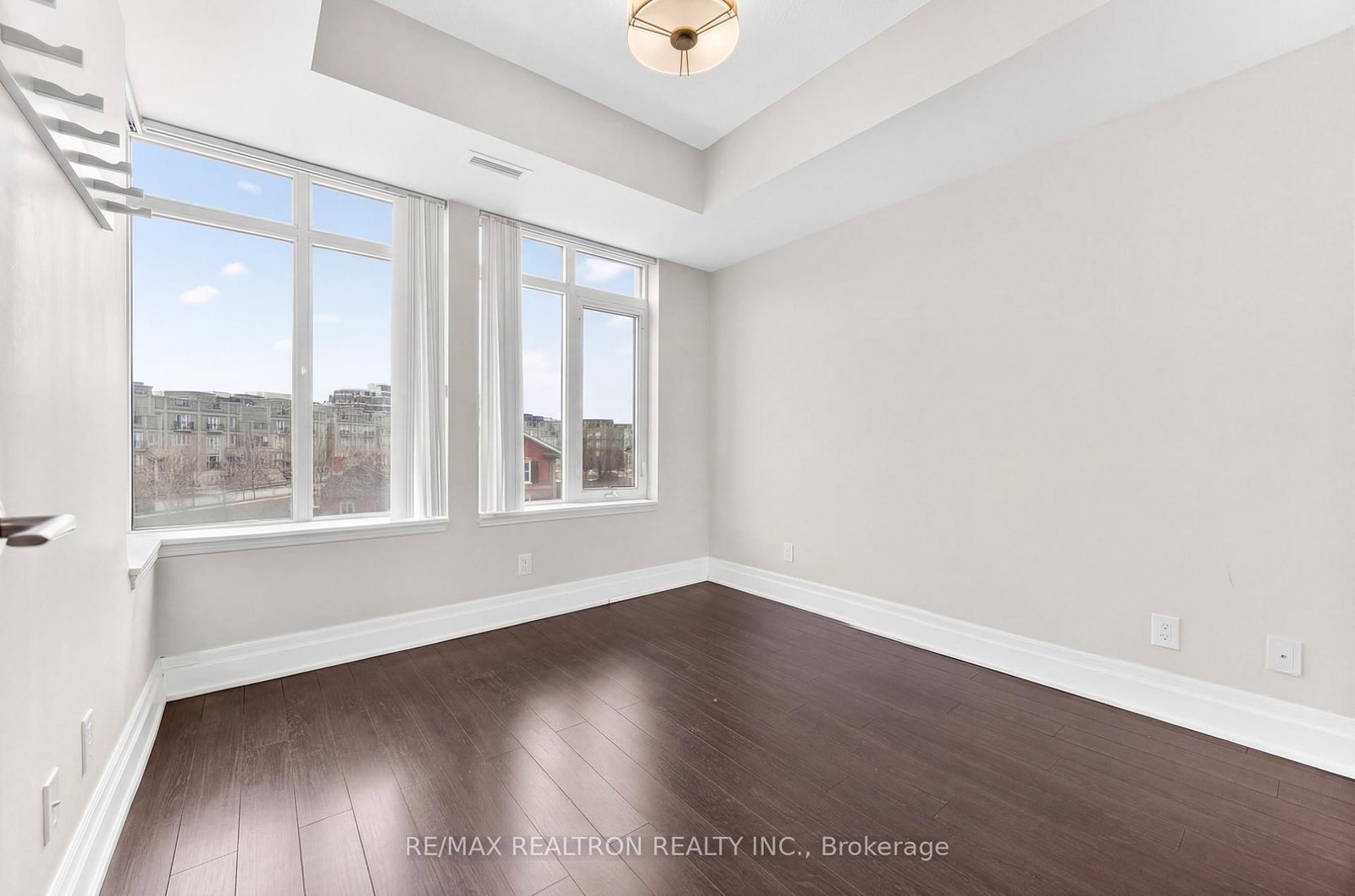 111 Upper Duke Crescent, Unit 303 - Photo 31