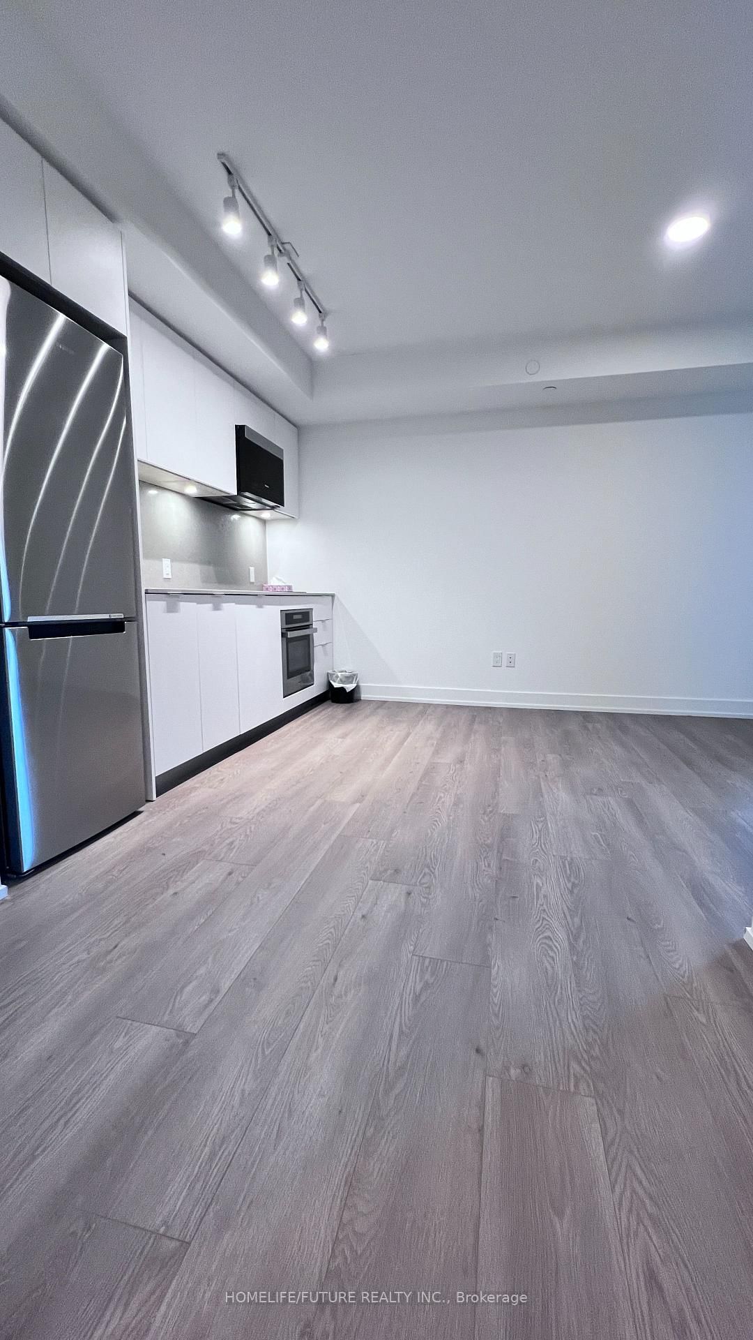 8 Cedarland Drive, Unit 826 - Photo 5