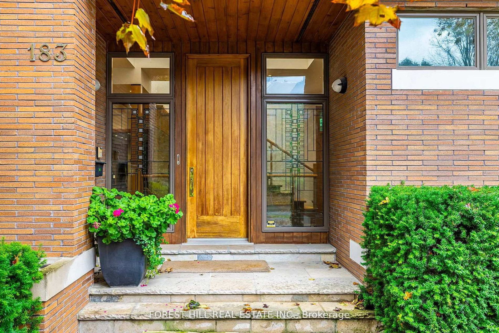 183 Arnold Avenue - Photo 3