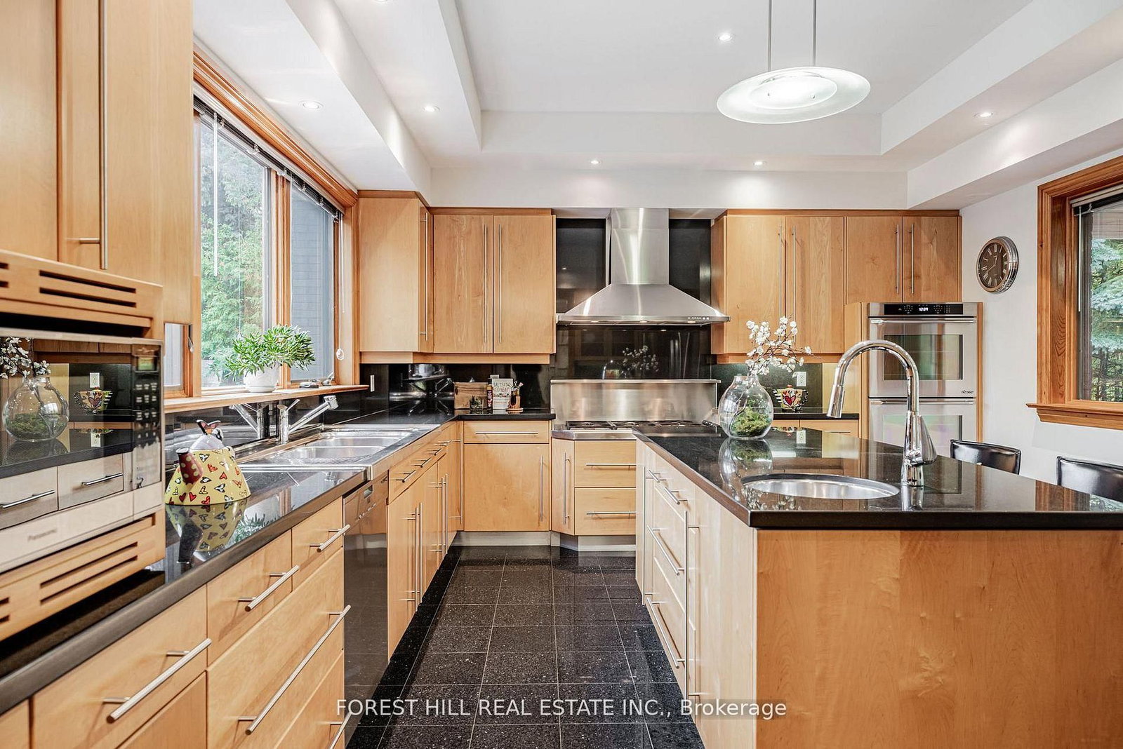 183 Arnold Avenue - Photo 5