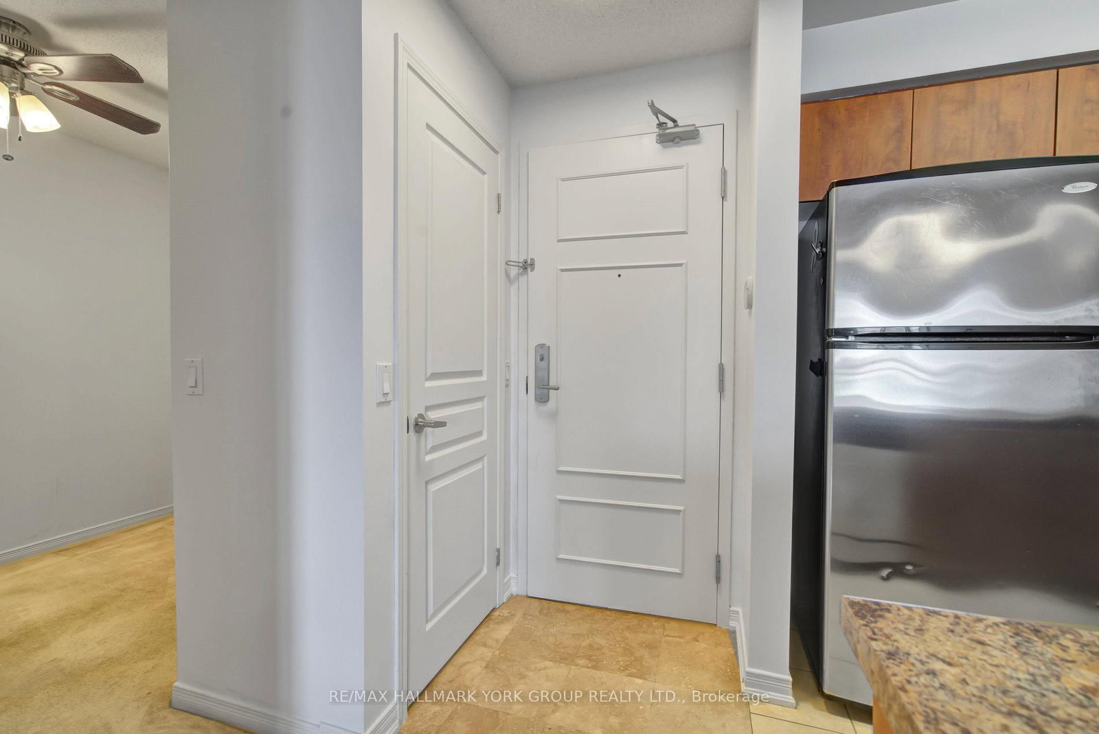 310 Red Maple Road, Unit 407 - Photo 2