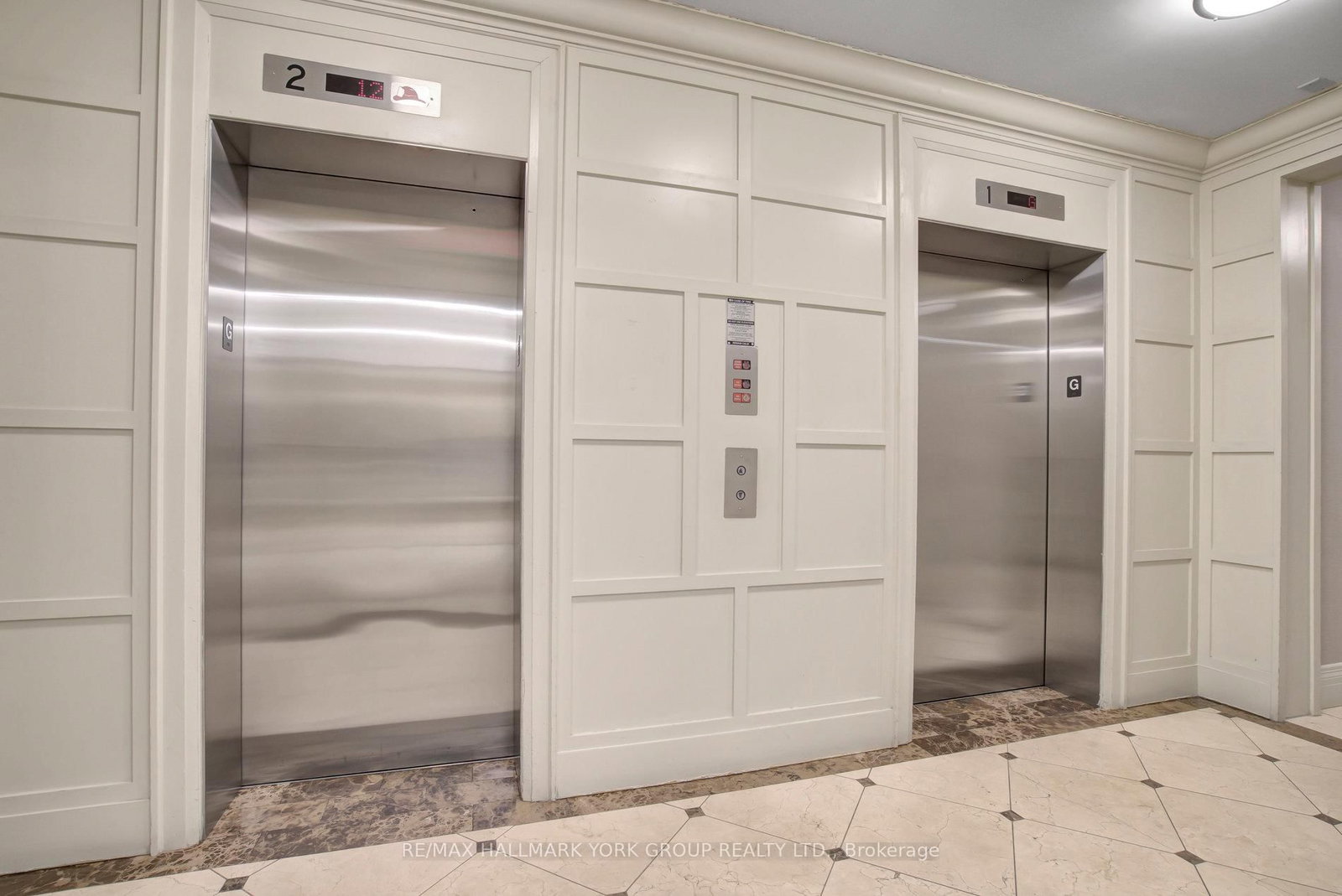 310 Red Maple Road, Unit 407 - Photo 42