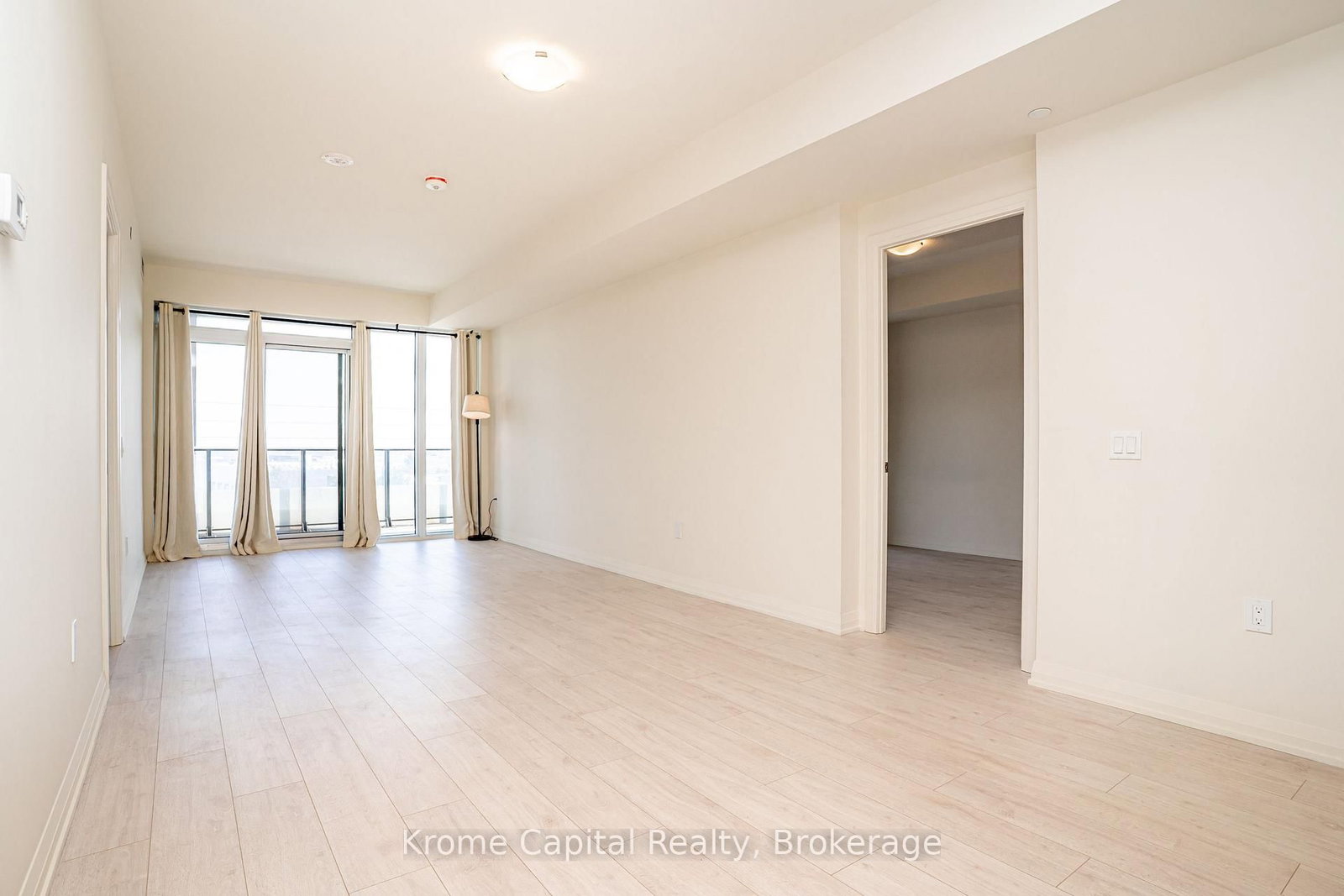 8960 Jane Street, Unit 314 - Photo 10