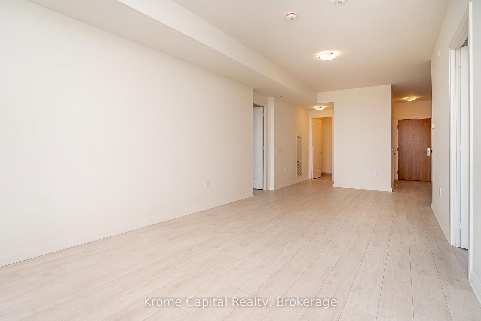 8960 Jane Street, Unit 314 - Photo 11