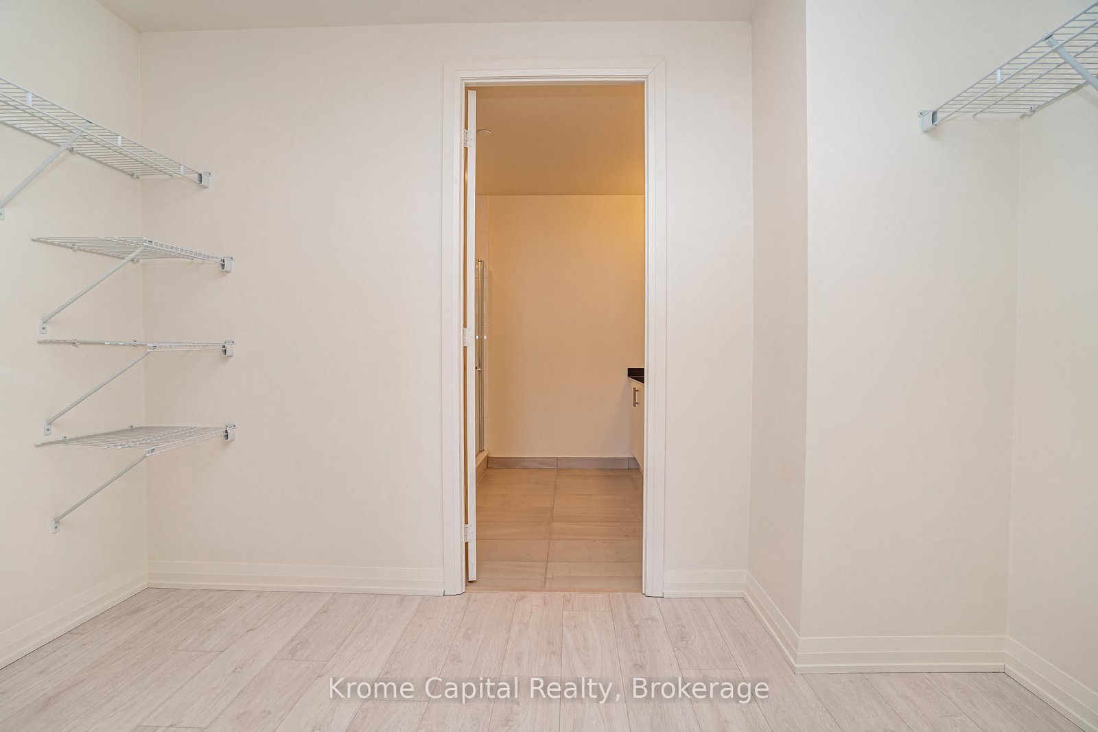 8960 Jane Street, Unit 314 - Photo 19