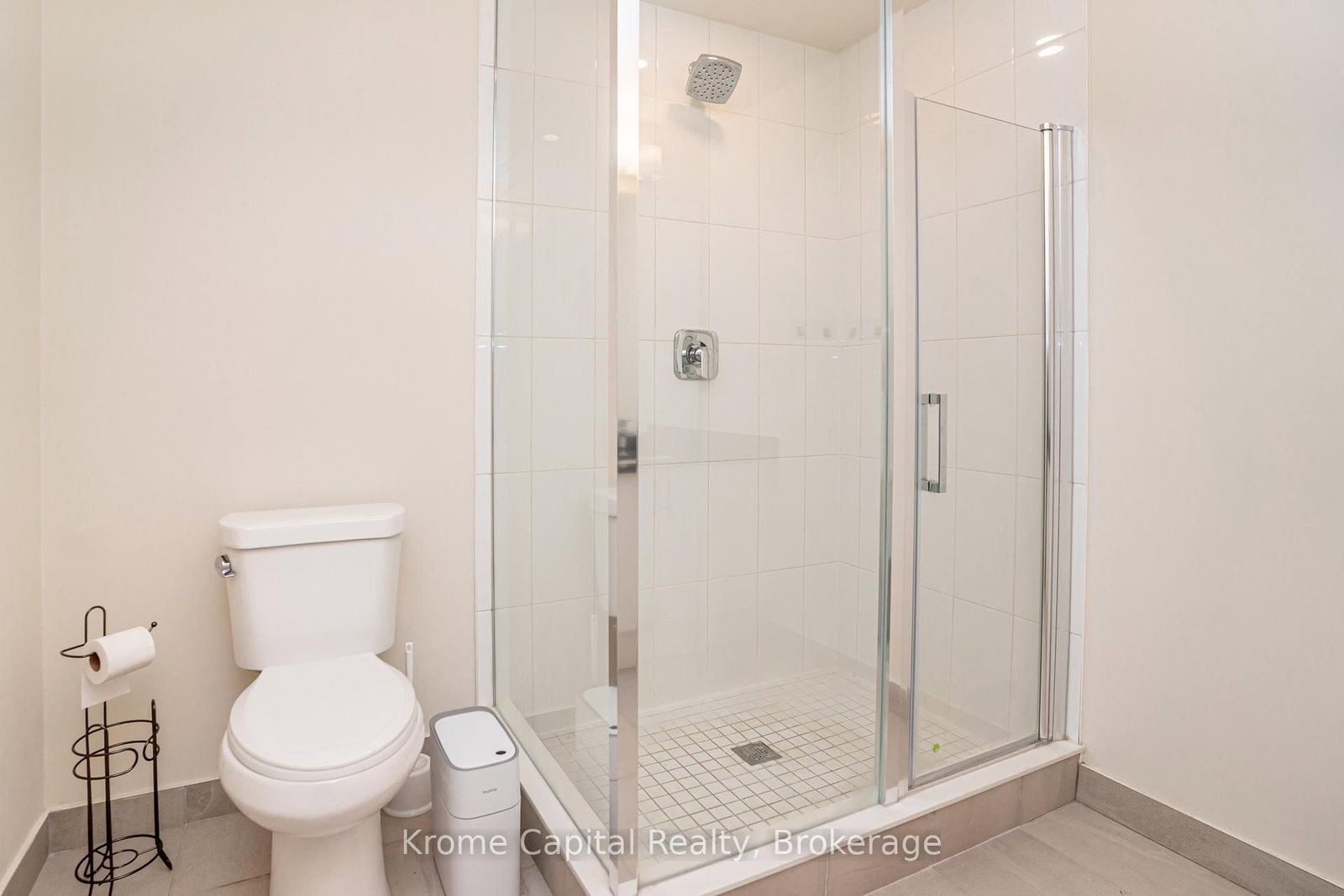 8960 Jane Street, Unit 314 - Photo 21
