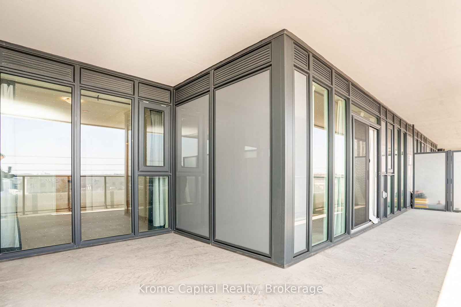 8960 Jane Street, Unit 314 - Photo 25