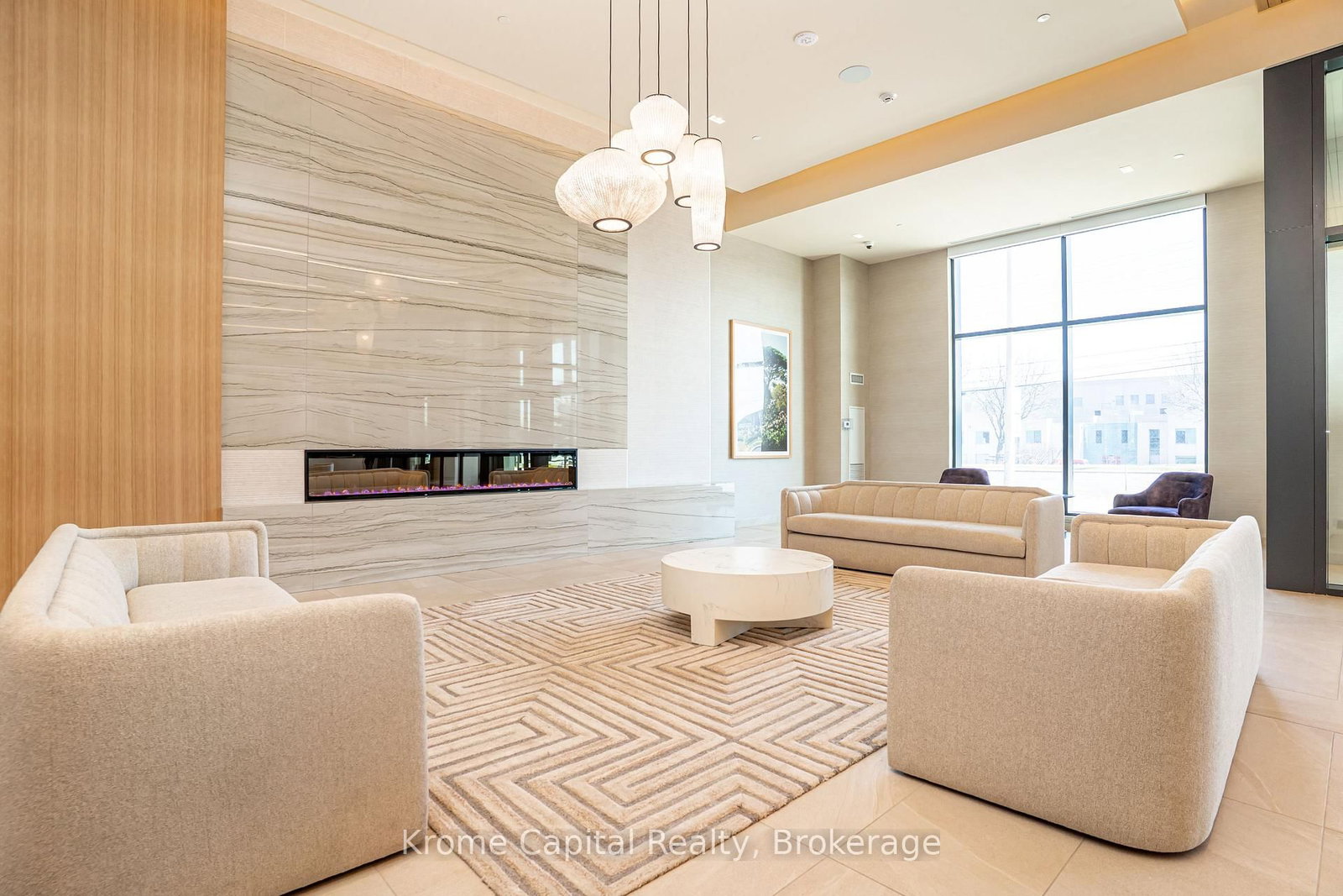 8960 Jane Street, Unit 314 - Photo 4