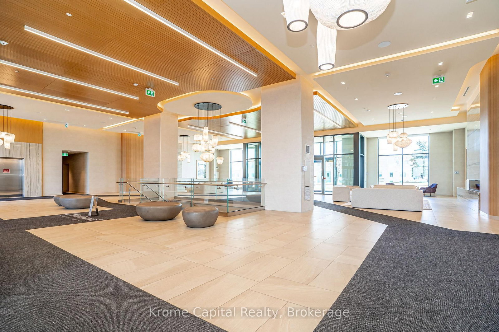 8960 Jane Street, Unit 314 - Photo 5