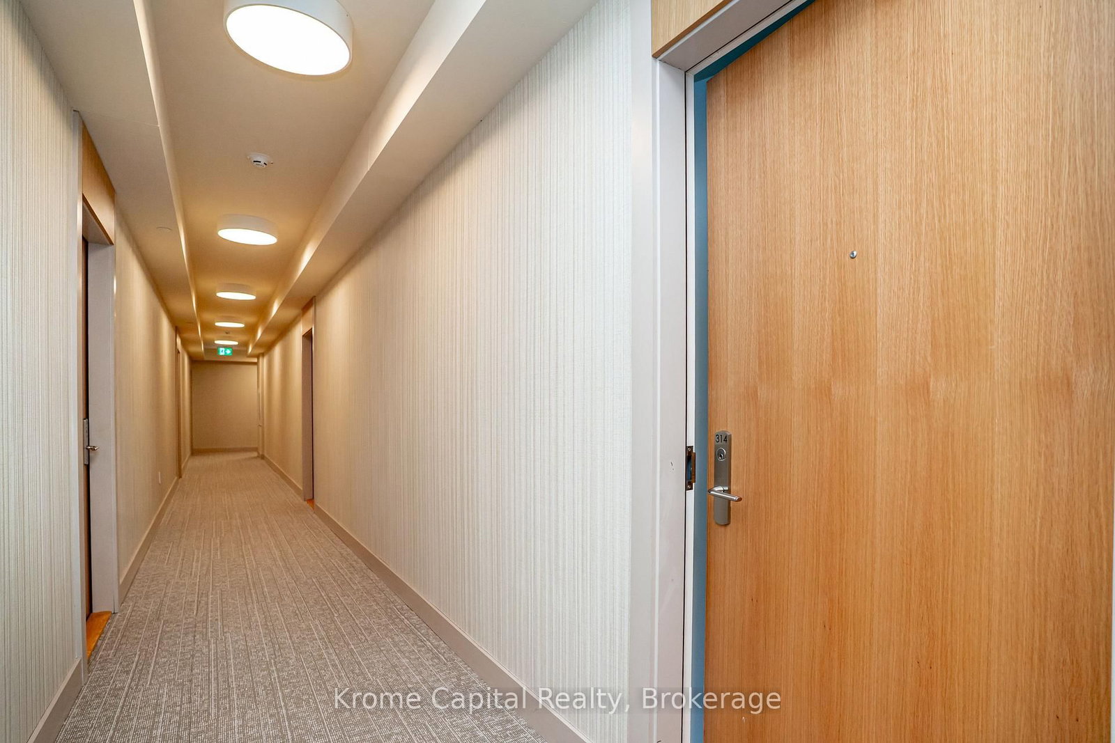 8960 Jane Street, Unit 314 - Photo 6