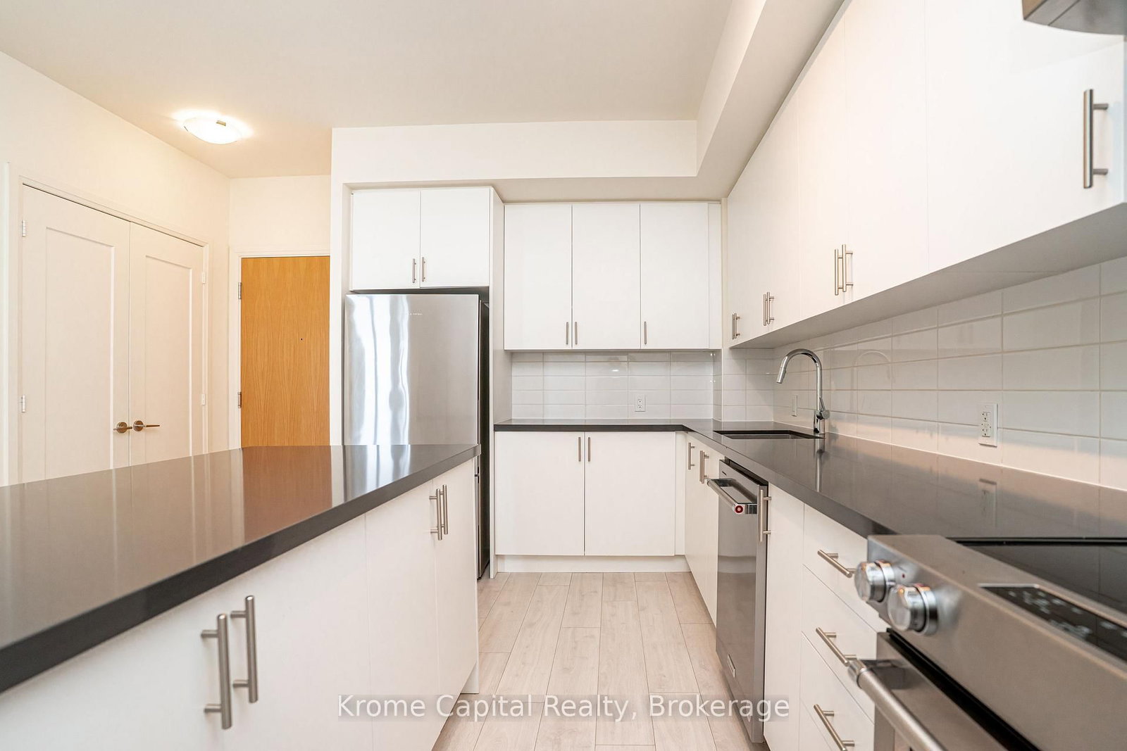 8960 Jane Street, Unit 314 - Photo 8