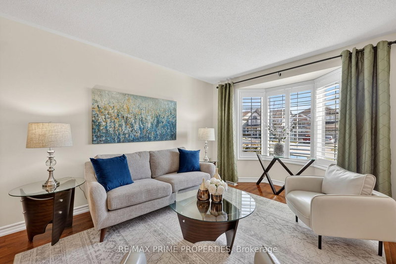 472 King St E, East Gwillimbury, L0G 1M0 | Image 3