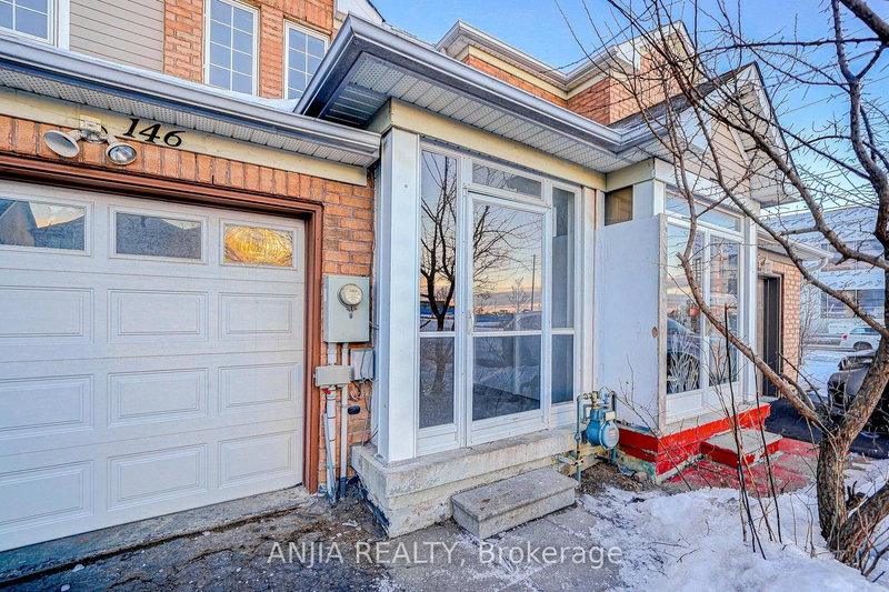 146 Billingsley Cres, Markham, L3S 4P4 | Image 2