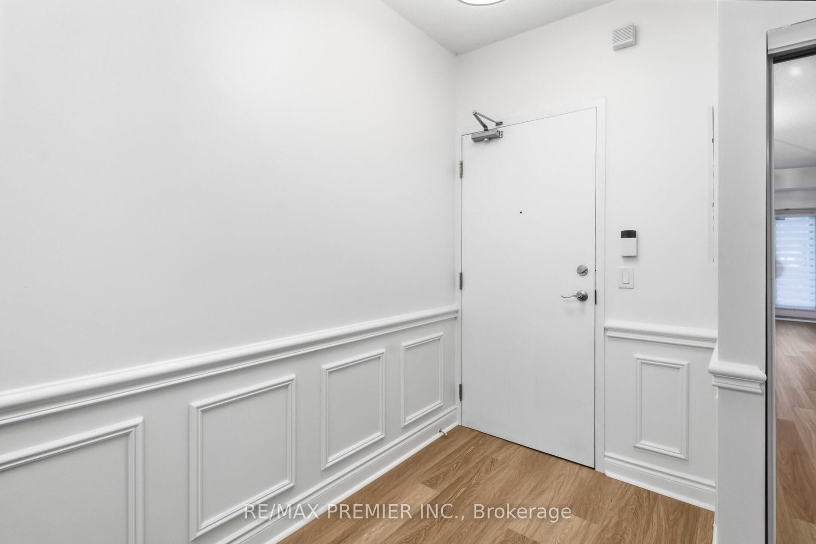 8201 Islington Avenue, Unit 106 - Photo 4