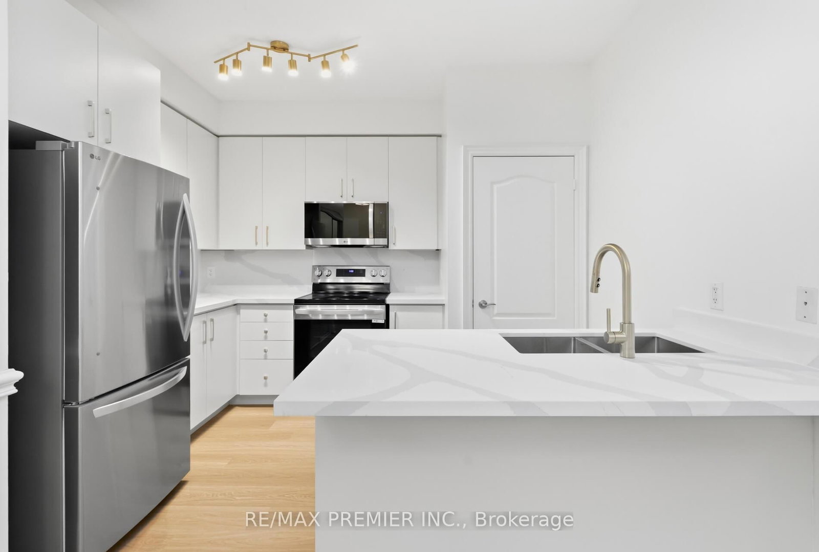 8201 Islington Avenue, Unit 106 - Photo 7