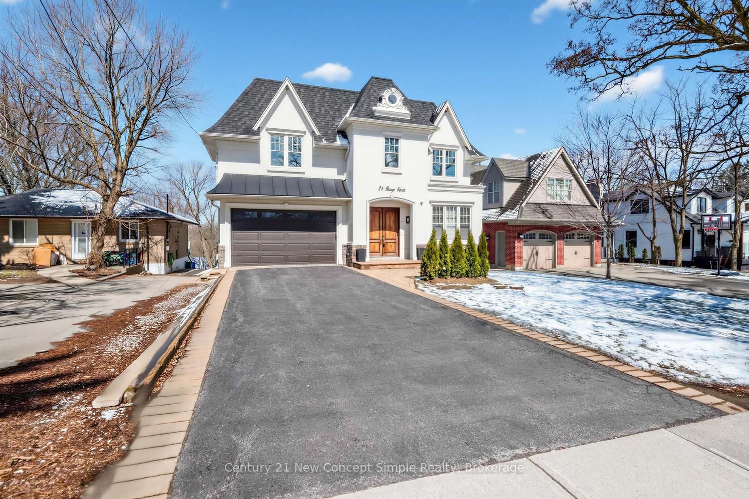 24 Rouge Street - Photo 2