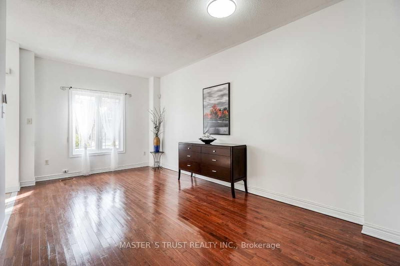 68 Forestwood St, Richmond Hill, L4S 2K3 | Image 3