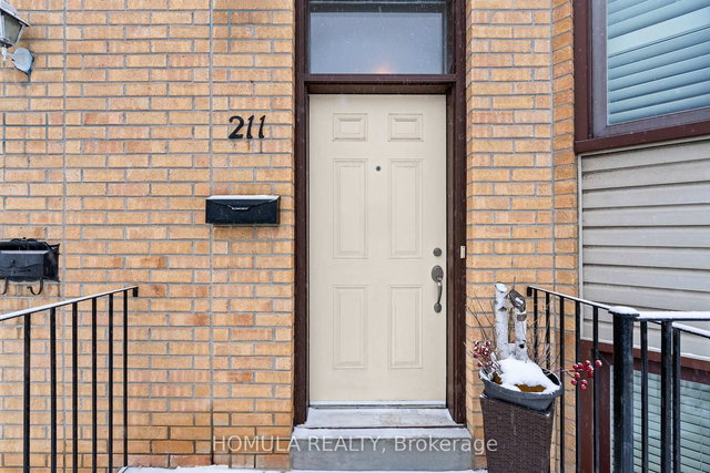 211 Woodbridge Avenue