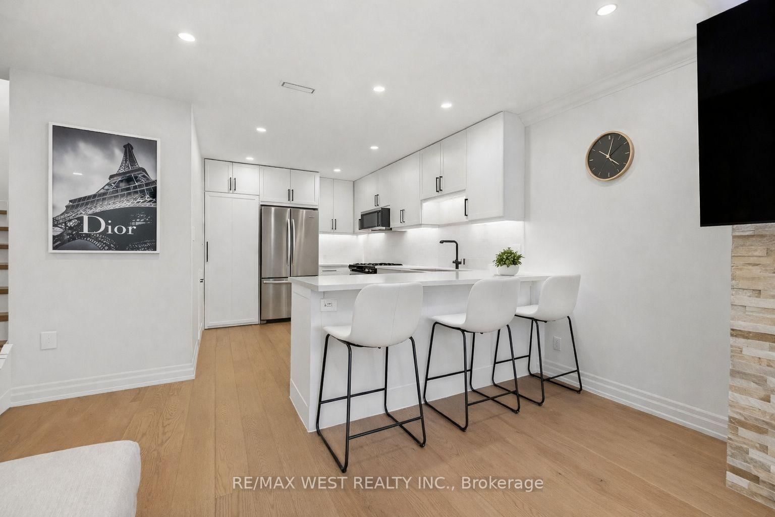 100 Arbors Lane, Unit TH #10 - Photo 10