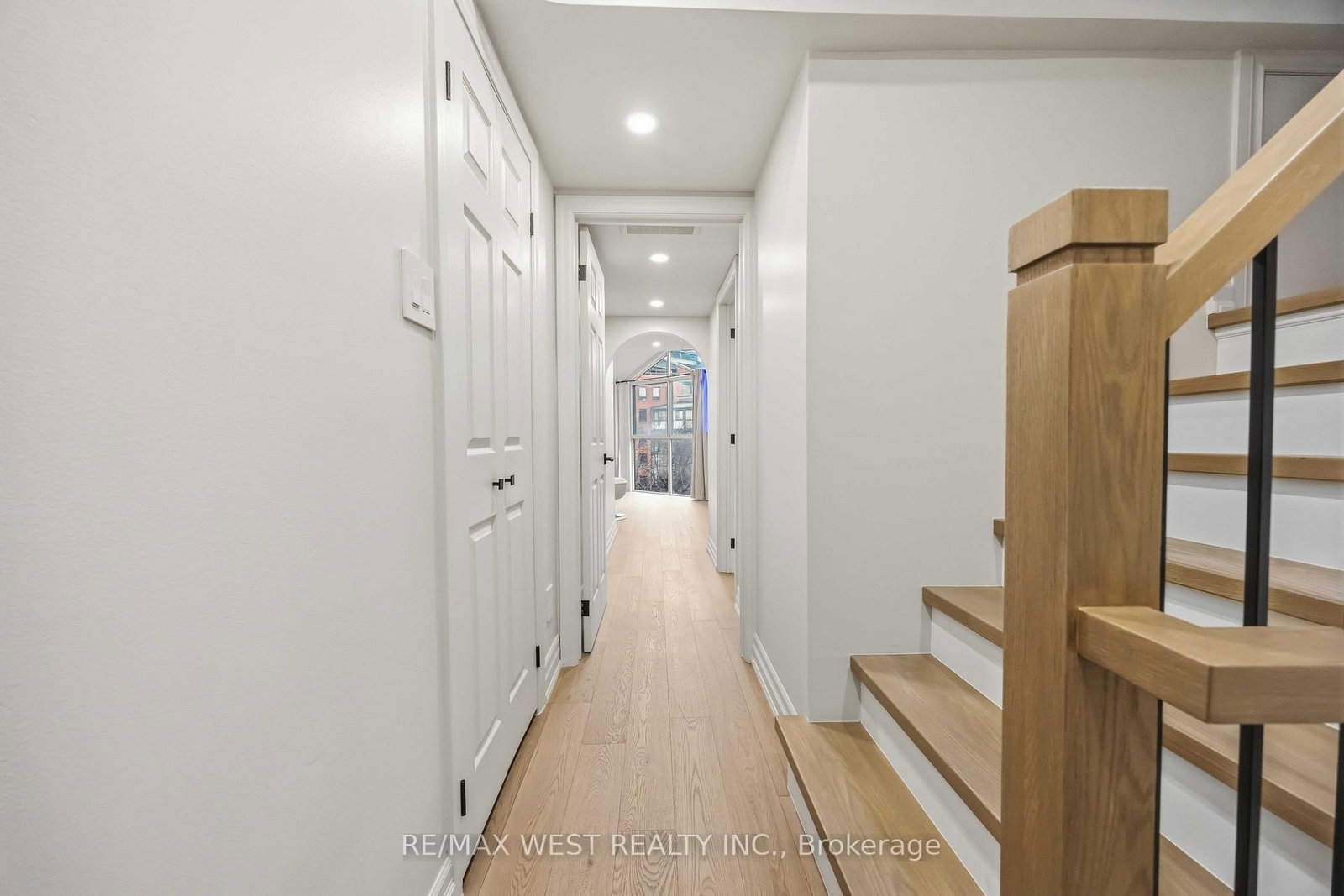 100 Arbors Lane, Unit TH #10 - Photo 16