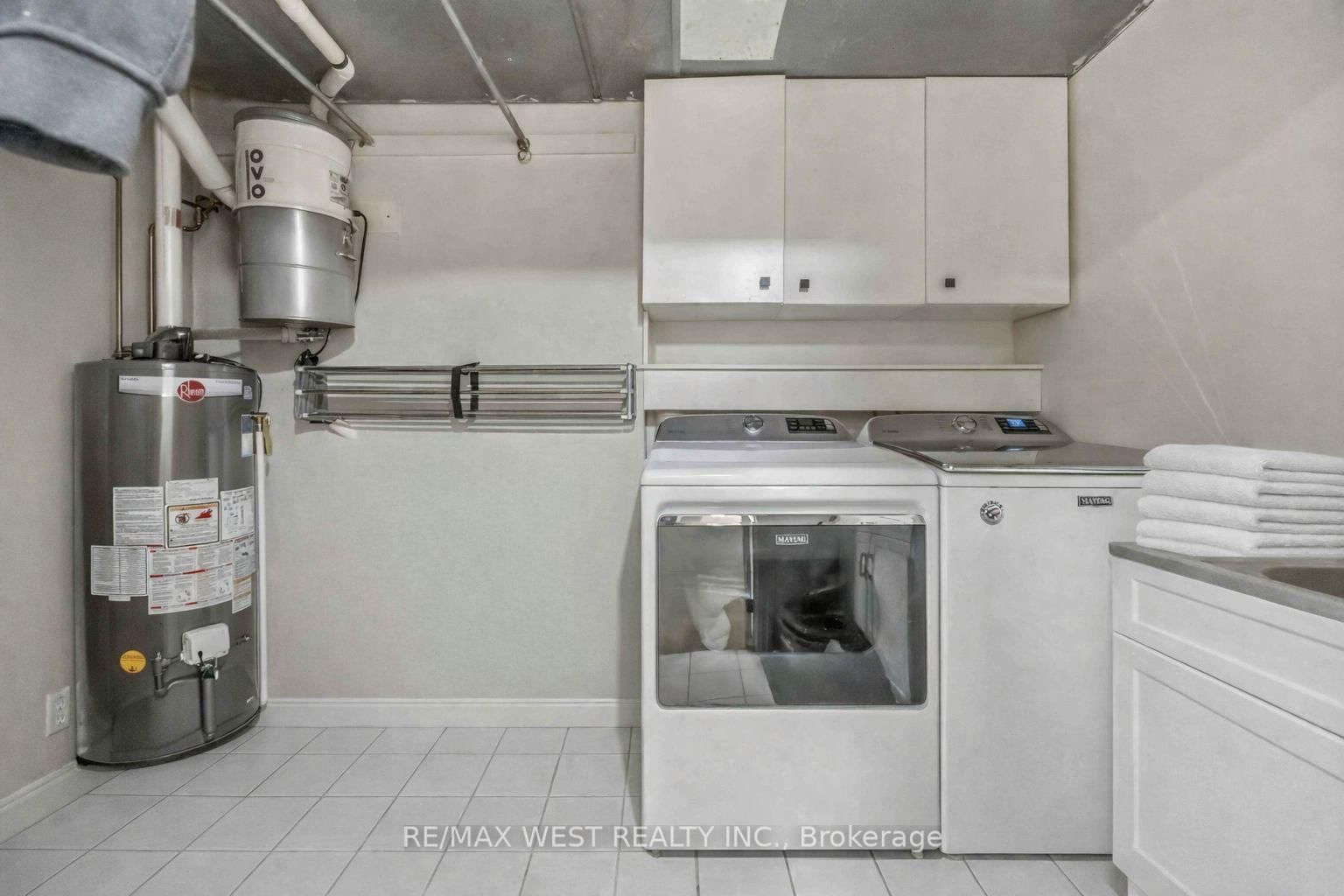 100 Arbors Lane, Unit TH #10 - Photo 31