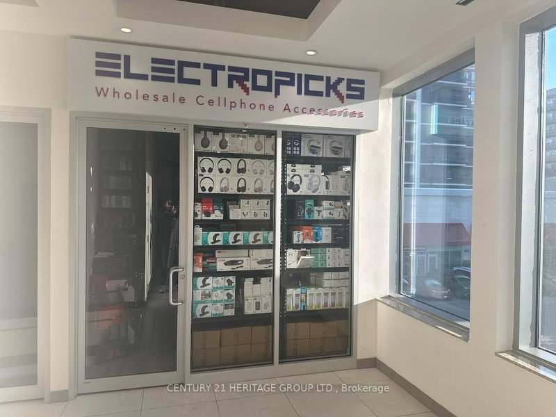 201 - 7181 Yonge St, Markham, L3T 0C7 | Image 3