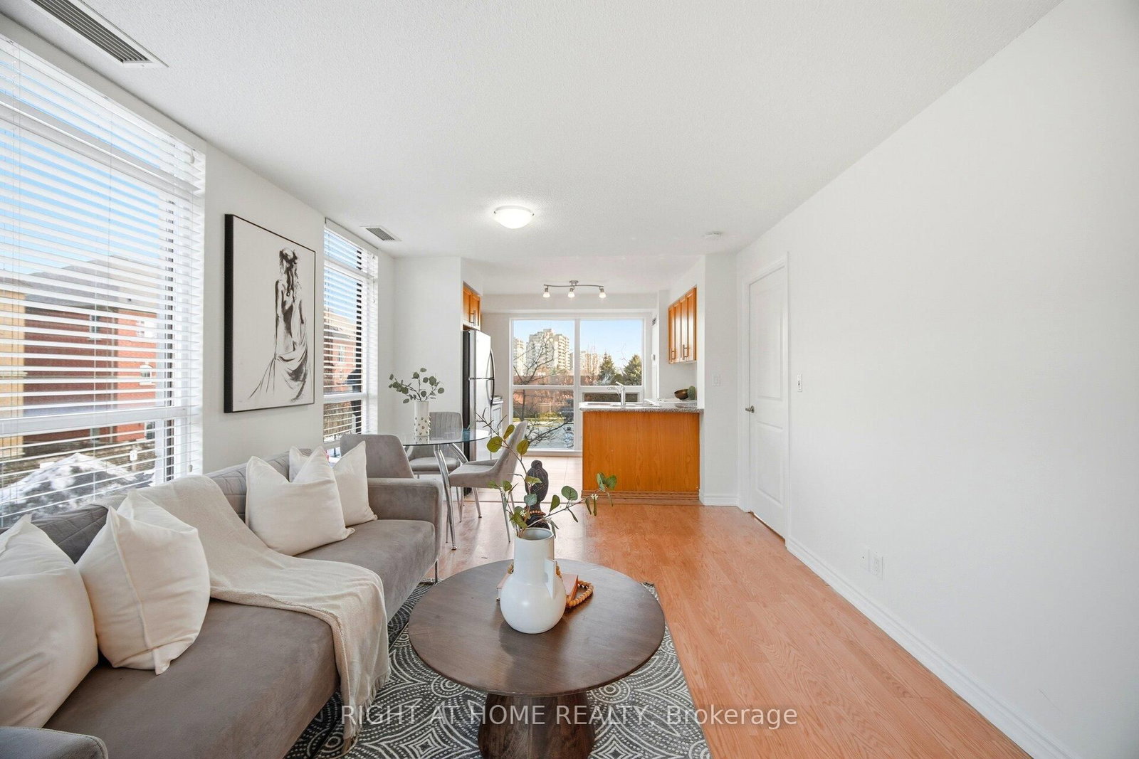 Condo for sale at 211-18 Harding Boulevard, Richmond Hill, Ontario, L4C 0T3 - Harding - MLS: N12983376