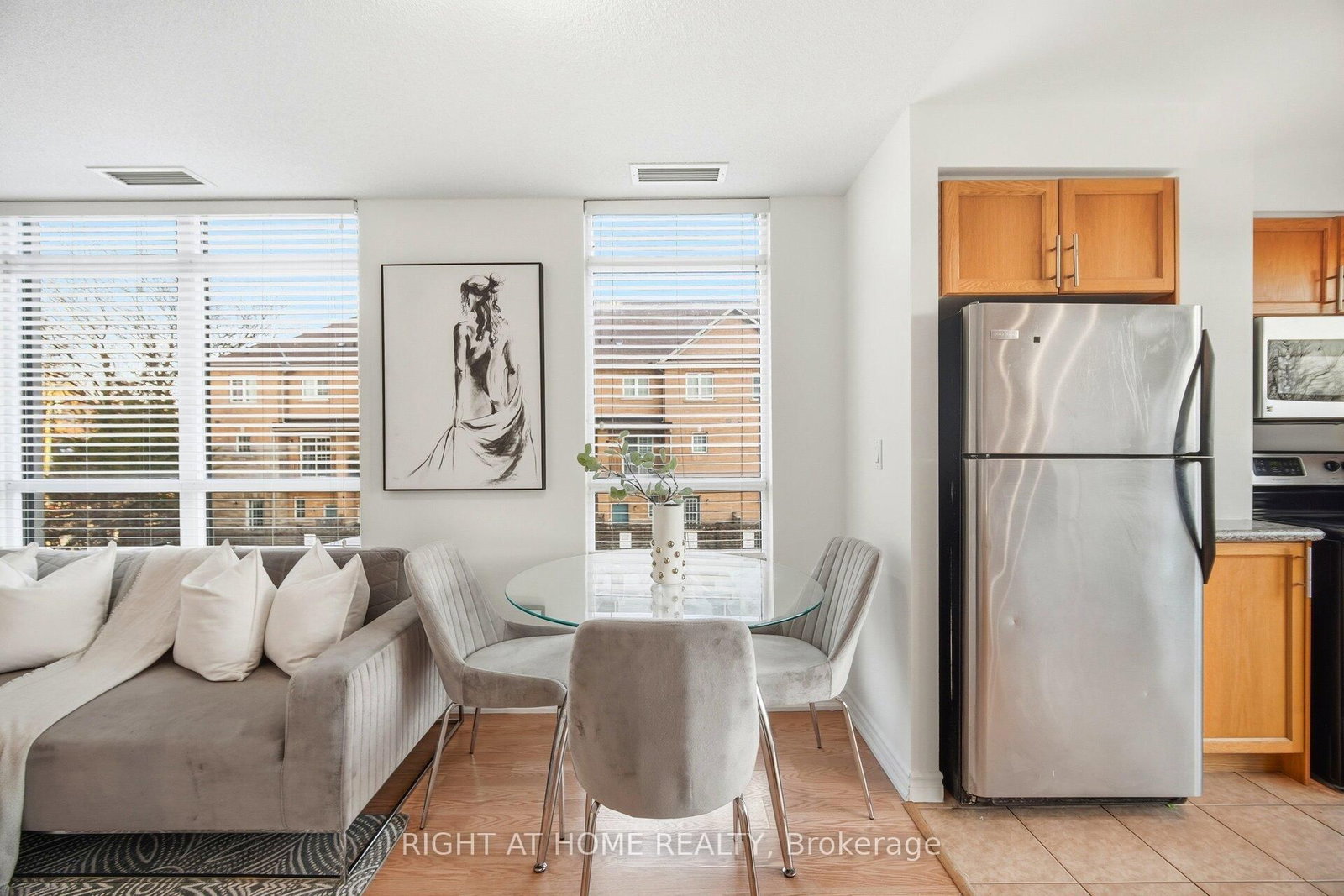 Condo for sale at 211-18 Harding Boulevard, Richmond Hill, Ontario, L4C 0T3 - Harding - MLS: N12983376