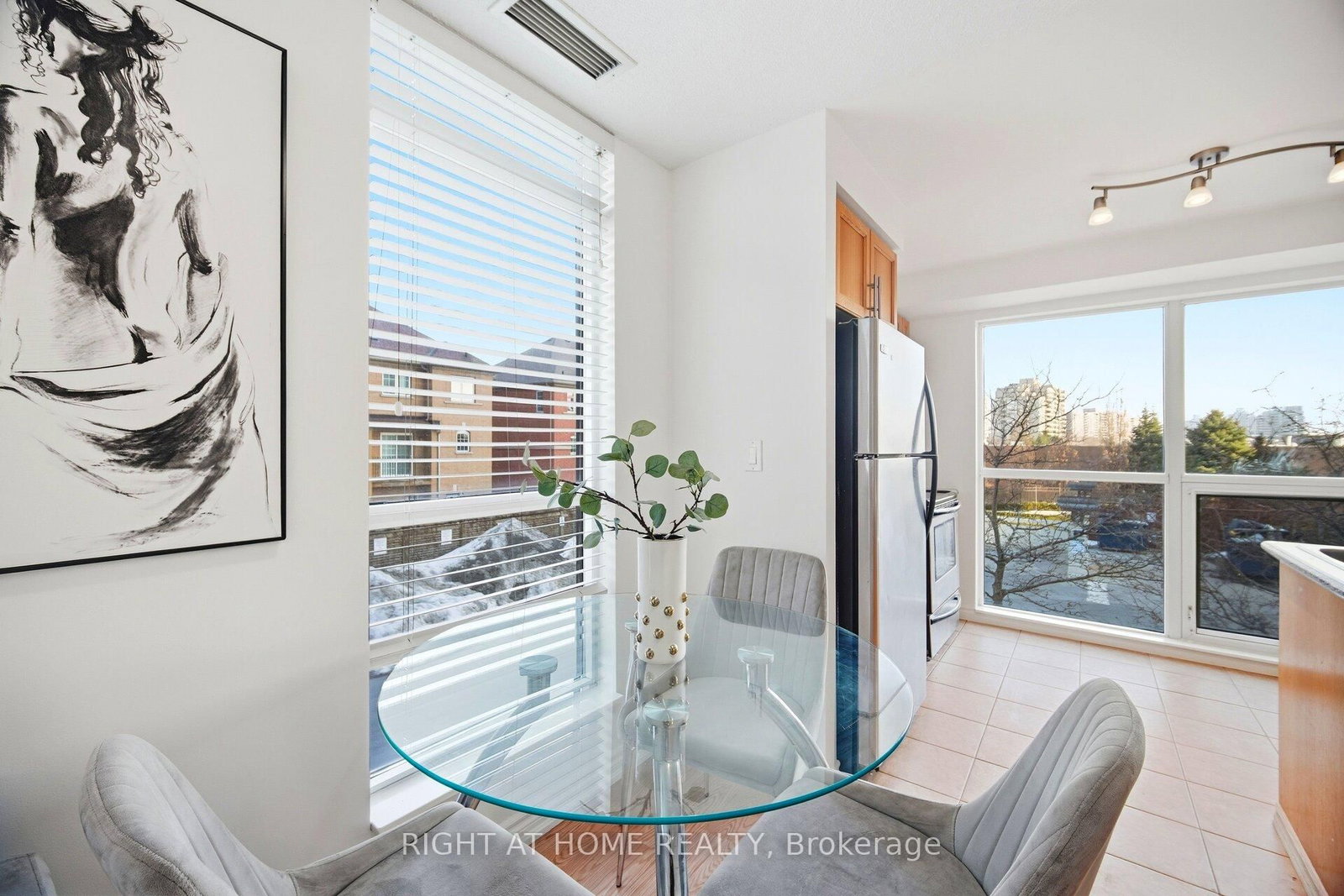 Condo for sale at 211-18 Harding Boulevard, Richmond Hill, Ontario, L4C 0T3 - Harding - MLS: N12983376