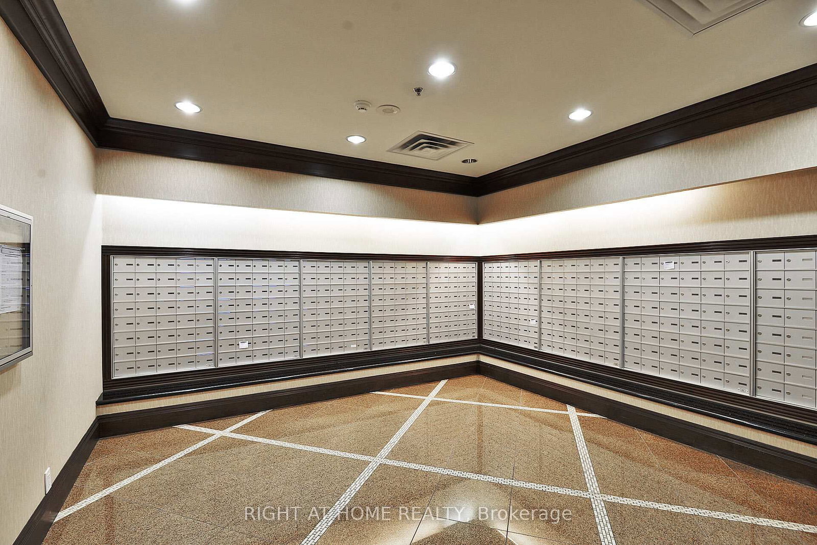 Condo for sale at 211-18 Harding Boulevard, Richmond Hill, Ontario, L4C 0T3 - Harding - MLS: N12983376