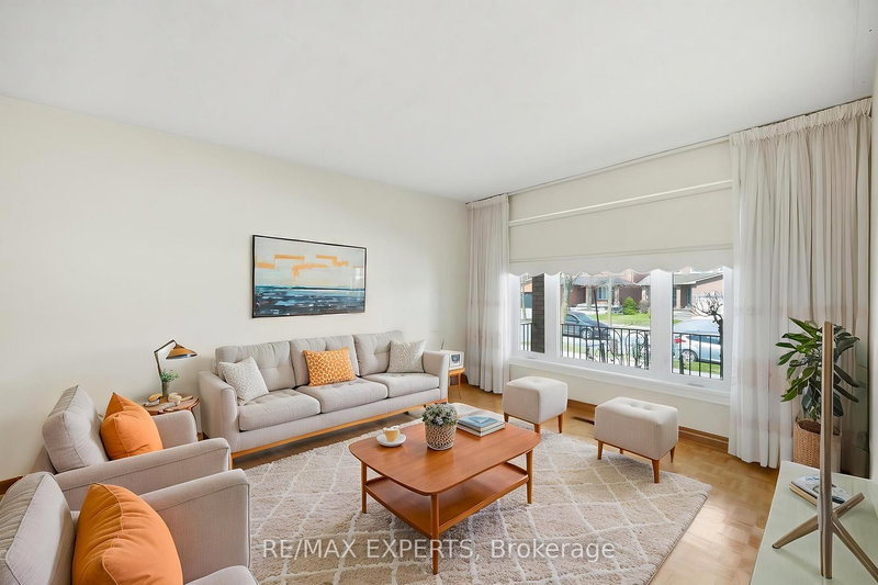 92 Mapes Ave, Vaughan, L4L 8R9 | Image 3