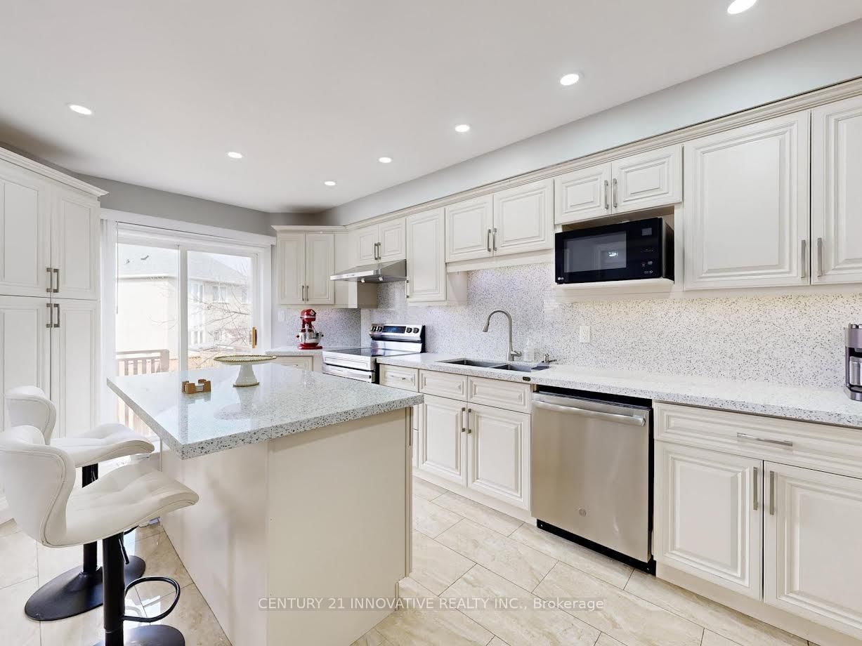 Detached House for sale at 336 St Joan of Arc Avenue, Vaughan, Ontario, L6A 3N1 - Maple - MLS: N12983888