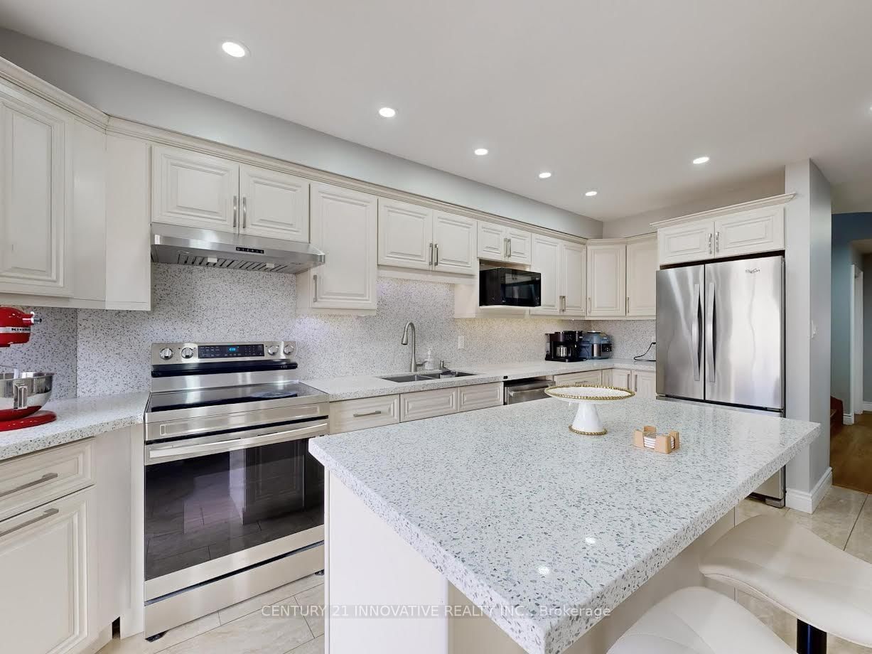 Detached House for sale at 336 St Joan of Arc Avenue, Vaughan, Ontario, L6A 3N1 - Maple - MLS: N12983888