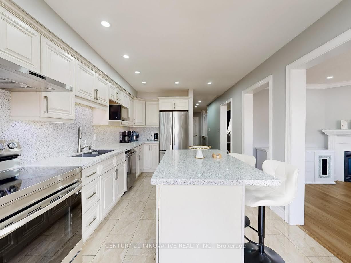 Detached House for sale at 336 St Joan of Arc Avenue, Vaughan, Ontario, L6A 3N1 - Maple - MLS: N12983888