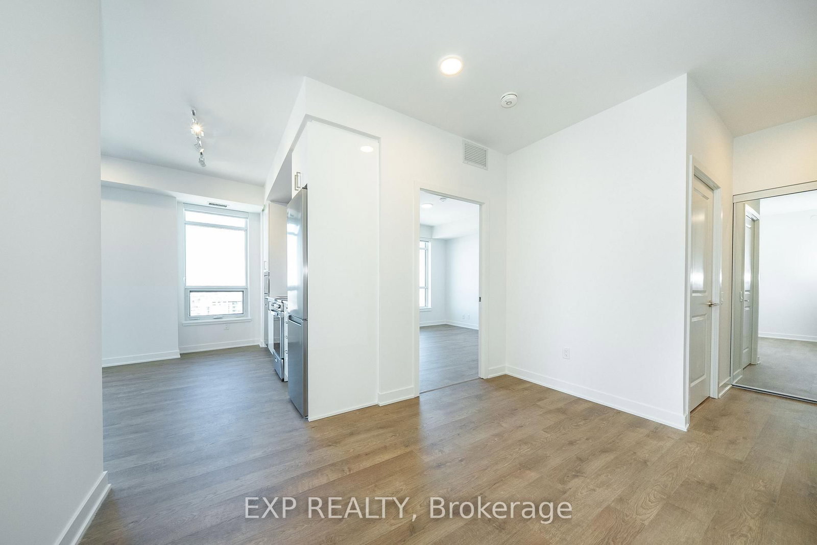 30 Upper Mall Way, Unit A2205 - Photo 16