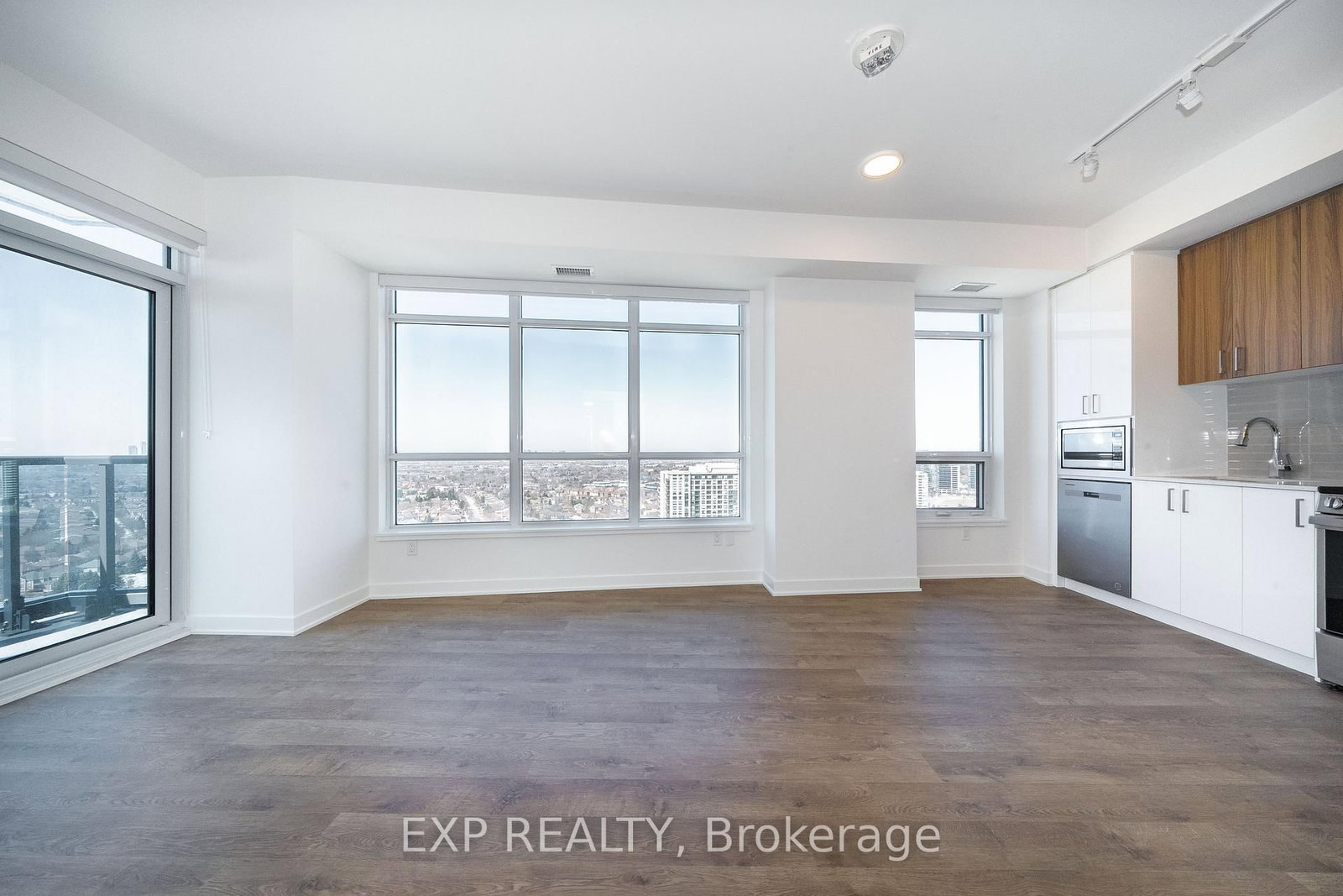 30 Upper Mall Way, Unit A2205 - Photo 23
