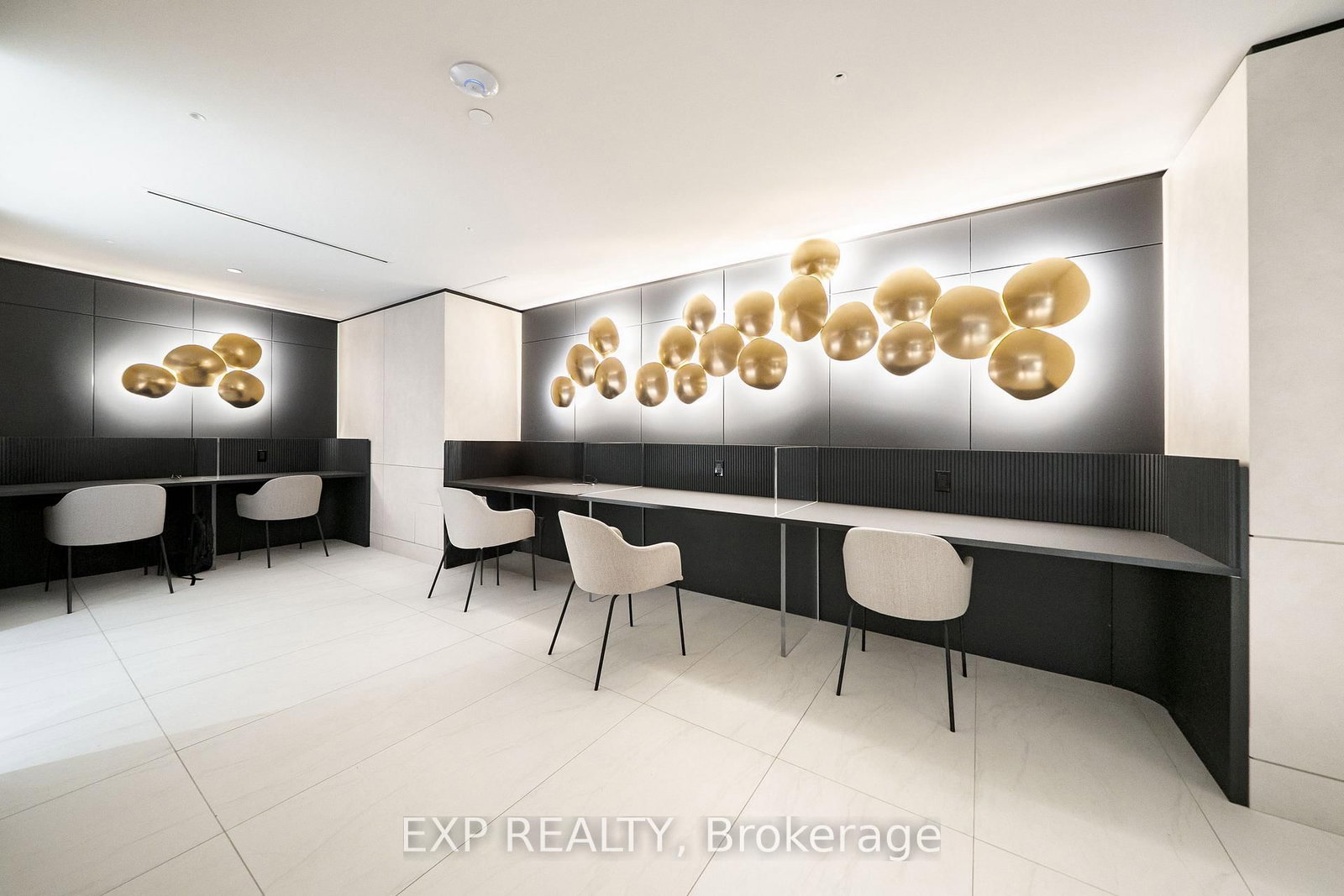 30 Upper Mall Way, Unit A2205 - Photo 38