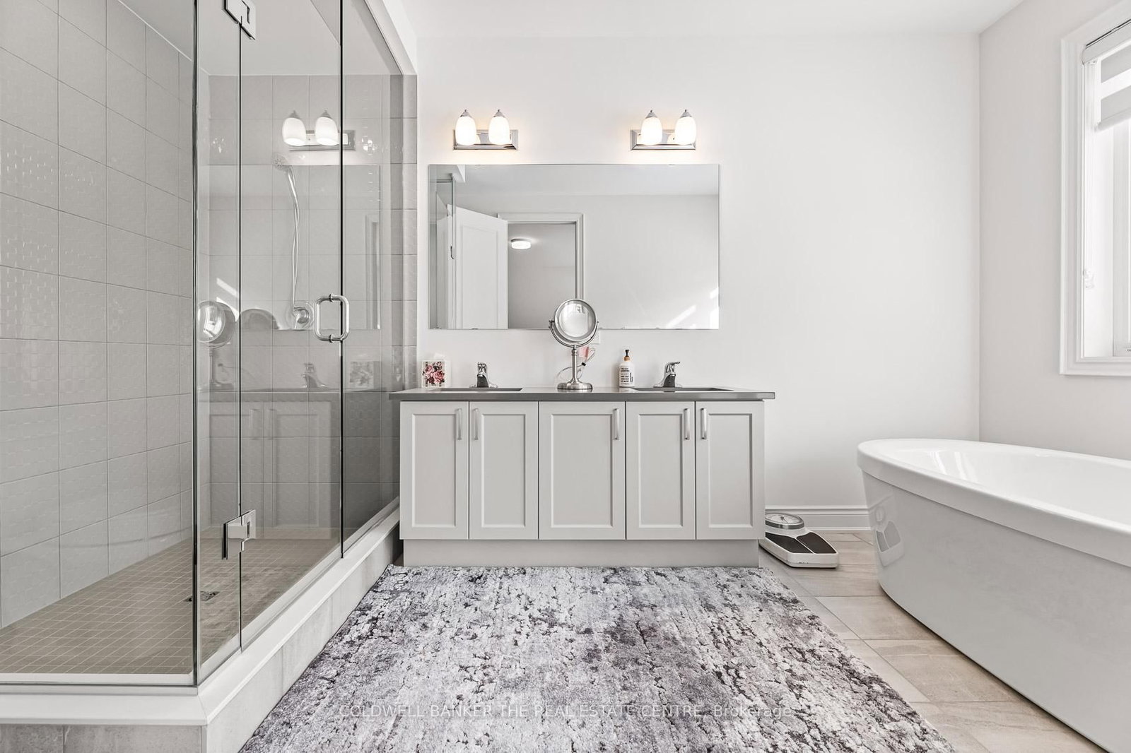 28 Bellflower Crescent - Photo 18